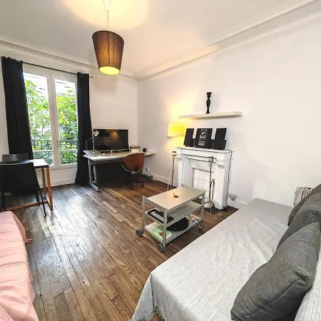 2 Pieces A Montmartre, Proche Sacre Coeur Appartement *